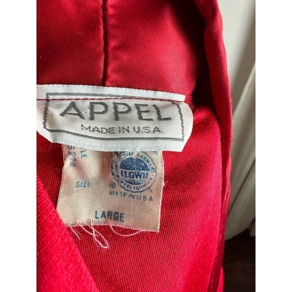 STUNNING Vintage Appel Red Velvet/Satin Robe with Floral Detail LRG - Picture 8 of 9